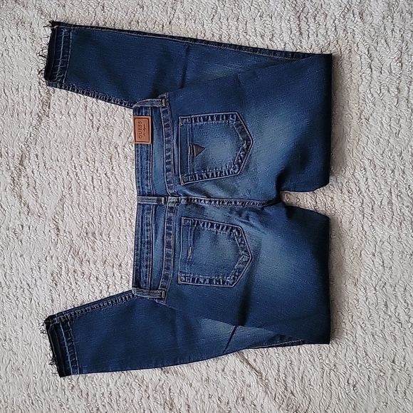 GUESS~ Skinny Leg Jeans, 28RG - Picture 2 of 7